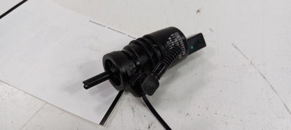 Chevy Cruze Windshield Washer Wash Fluid Reservoir Motor Pump Electric 2019 2018