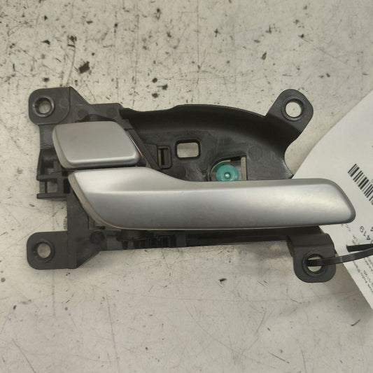 Hyundai Santa Fe Door Handle Left Driver Rear Interior Inside  2019 20