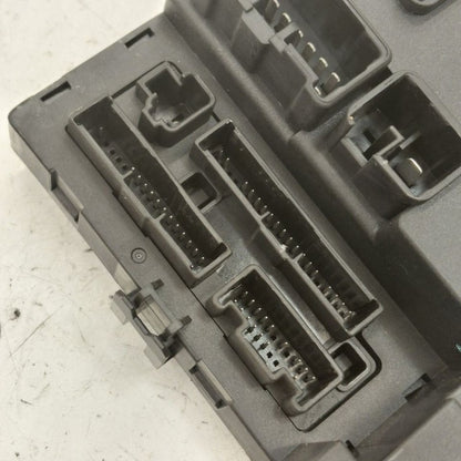 Mitsubishi Outlander   Cabin Fuse Box Interior Inner Under Dash  2018 