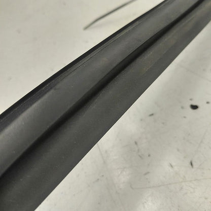 Chevy Volt Door Glass Window Seal Rubber Right Passenger Front  2016 2