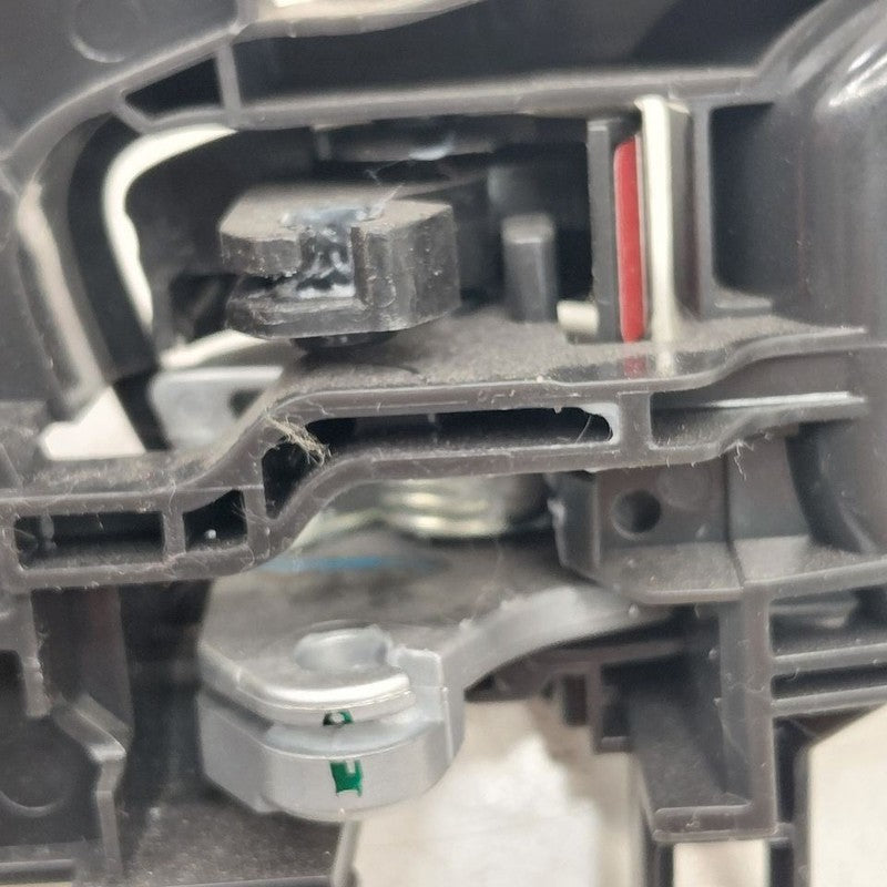 Honda CR-V Door Handle Right Passenger Front Interior Inside  2019 201