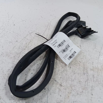 Subaru BRZ On Door Seal Rubber Right Passenger Front  2013 2014 2015 2