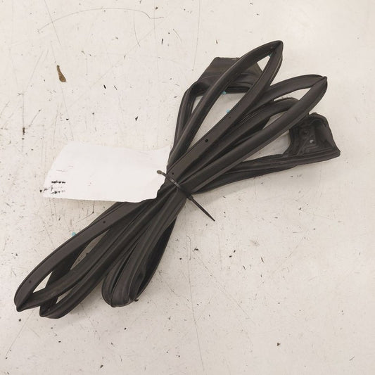 Honda HR-V On Door Seal Rubber Left Driver Rear Back  2026 2025 2024 2