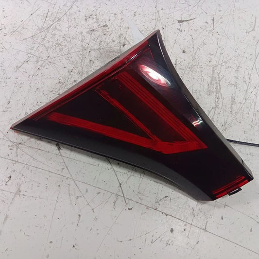 Passenger Right Tail Light Brake Lamp Liftgate Mounted 21-23 Nissan Kicks
