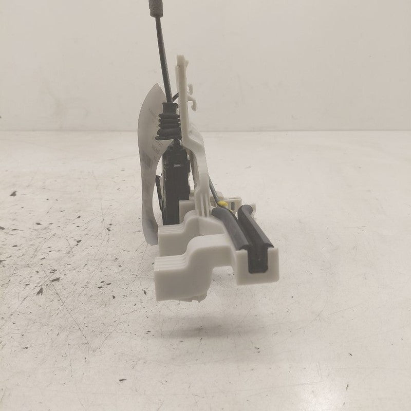 Hyundai Santa Fe Door Latch Lock Left Driver Front  2019 2020