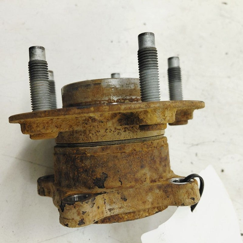 Chevy Trailblazer Passenger Right Rear Spindle Knuckle Bearing Hub  20