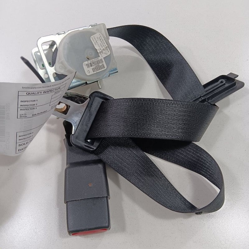 Chrysler 300 Seat Belt Strap Retractor Center Middle Rear Back  2015 2016 2017 