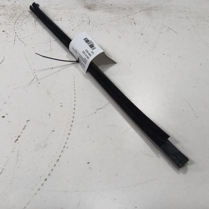 Kia Sportage Left Rear Weather Strip Interior  2022 2021 2020 2019 201