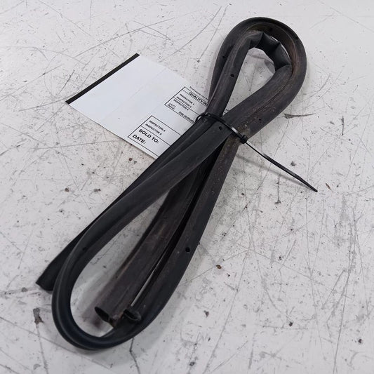 Fiat 500 On Door Seal Rubber Right Passenger Rear Back 2018 OEM