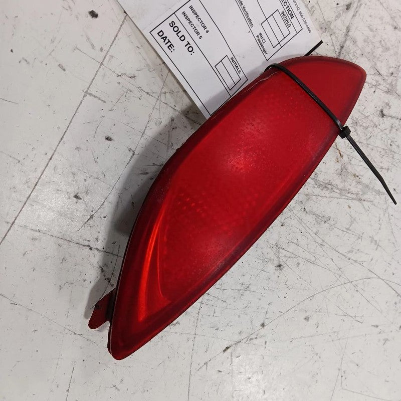 Hyundai Accent Passenger Right Rear Marker Reflector 2014 2015 2016 20