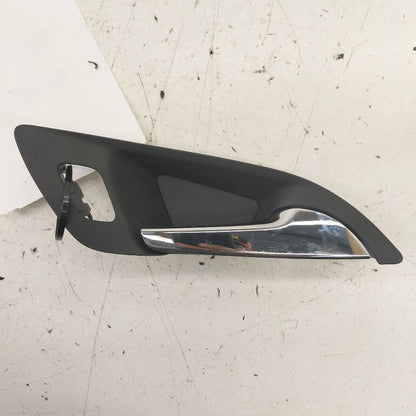 Chevy Trax Door Handle Right Passenger Front Interior Inside  2025 202