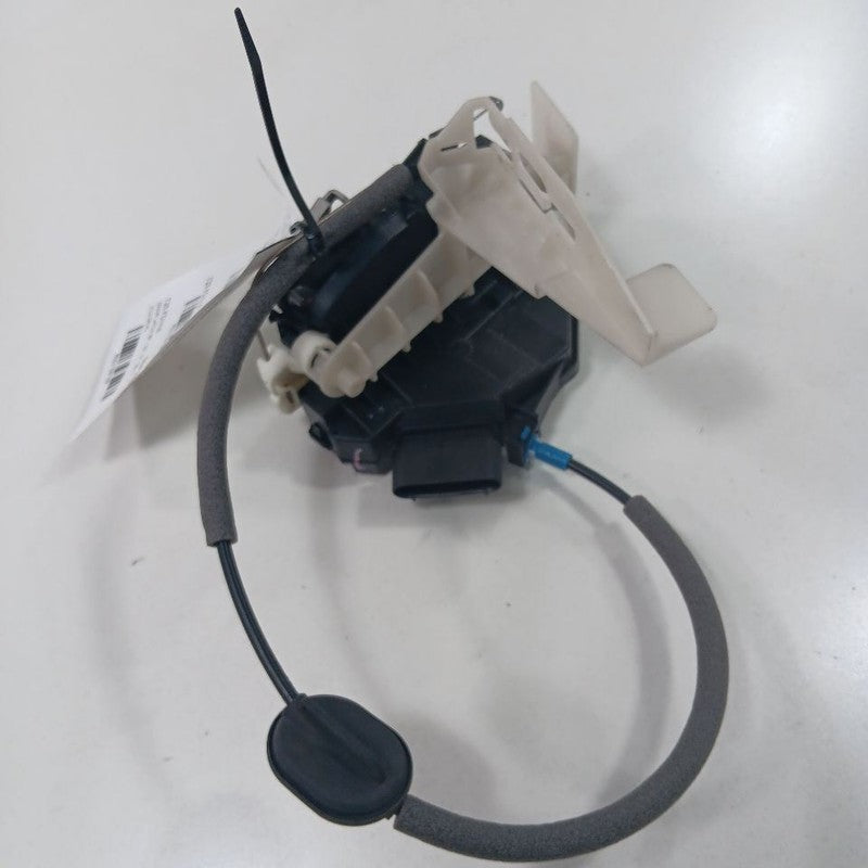 Ford Mustang Door Latch Lock Right Passenger Front  2015 2016 2017 OEM