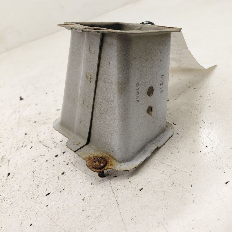 Nissan Versa Note Bumper Mount Bracket Left Driver Side Rear  2019 201