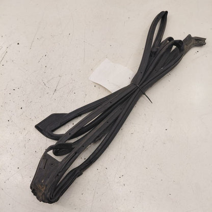 Honda Clarity On Door Seal Rubber Right Passenger Front  2018 2019 202