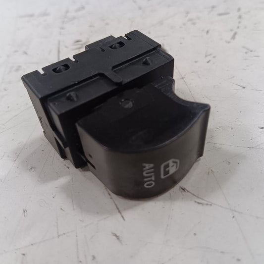 Fiat 500 Power Window Switch Right Passenger Front  2014 2015 2016 OEM