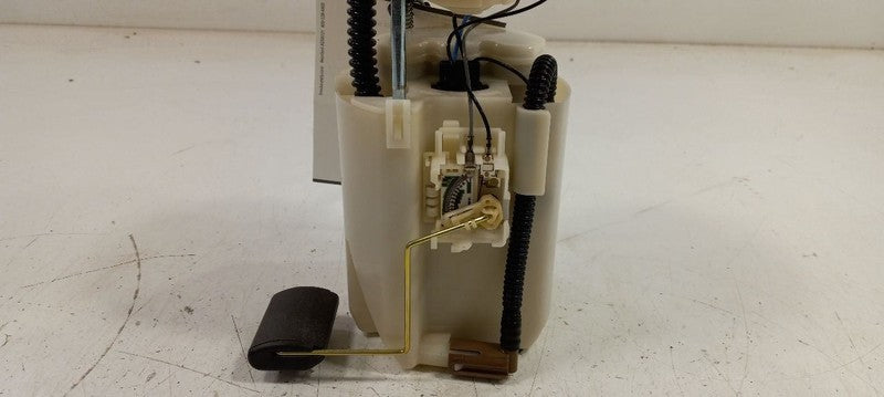 Fuel Pump Assembly Tank Mounted 2.0L Fits 10-13 Kia Soul  OEM