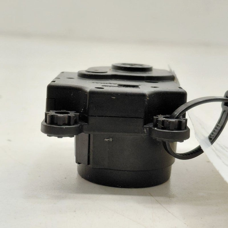 Chevy Trailblazer Flap Door Motor Heater AC Door Actuator  2023 2022 2