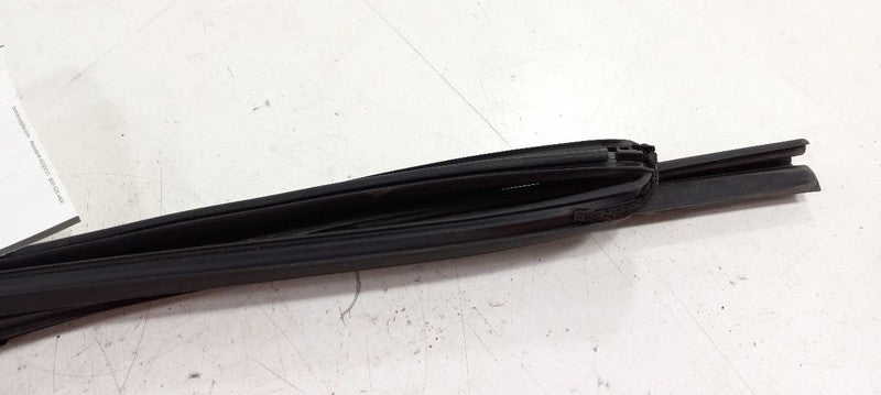 Infiniti Q50 Door Glass Window Seal Rubber Right Passenger Rear Back 2014 2015 