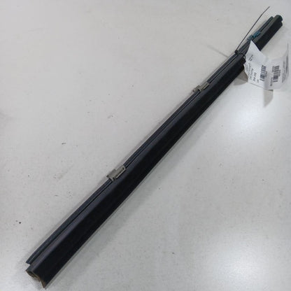 Chrysler 300 Right Rear Weather Strip Interior  2015 2016 2017 2018 2019
