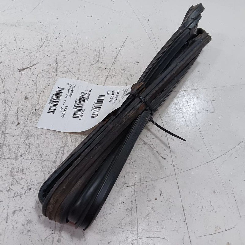 Legacy Outback Door Glass Window Seal Rubber Left Driver Front  2015 2