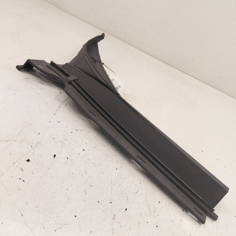 Chevy Volt Windshield Cowl Vent Panel Trim Cover Right Passenger  2016