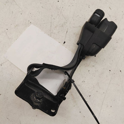 Honda CR-V Seat Belt Buckle Latch Left Driver Rear Back  2017 2018 201