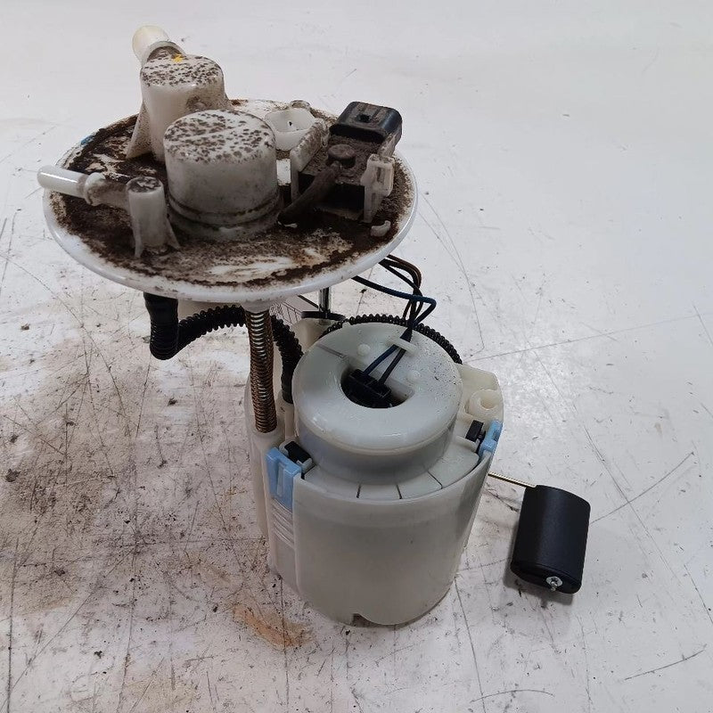 Gas Fuel Pump Assembly Tank Mounted Fits 15-17 Hyundai Accent