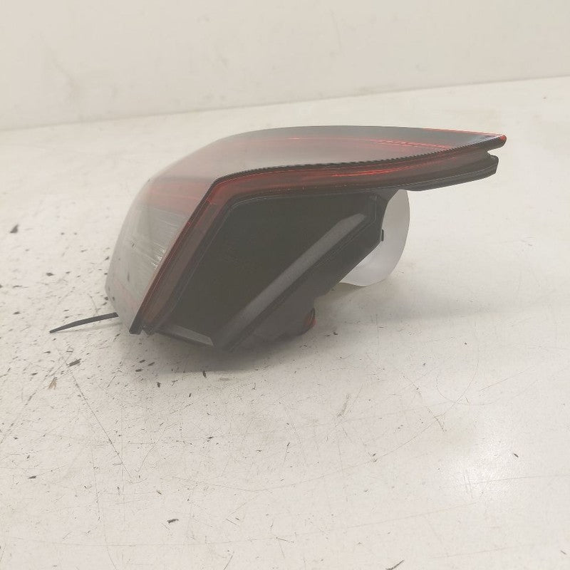 Passenger Right Tail Light Brake Lamp US Built Liftgate Mount 21-25 Ni