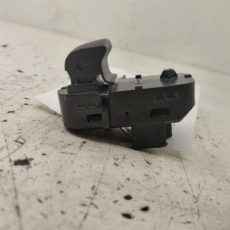 Buick Encore GX Power Window Switch Right Passenger Rear  2022 2023 20