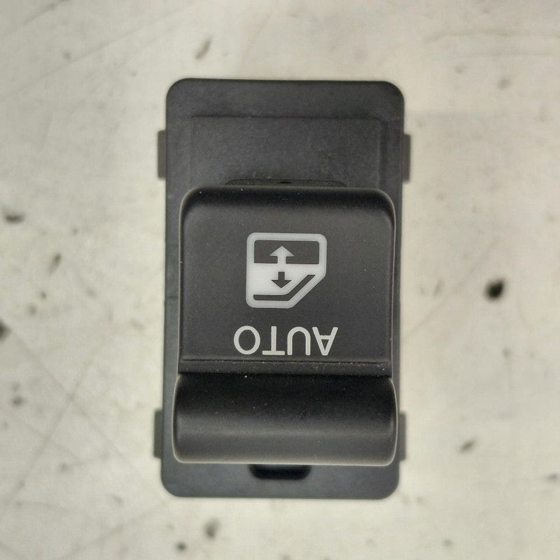 Fiat 500 X Model   Power Window Switch Right Passenger Front  2016 201
