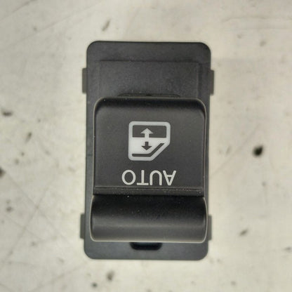 Fiat 500 X Model   Power Window Switch Right Passenger Front  2016 201