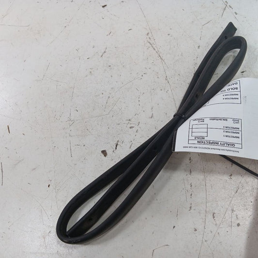 Nissan LEAF Cowl Vent Panel Hood Rubber Seal  2013 2014 2015 2016 2017
