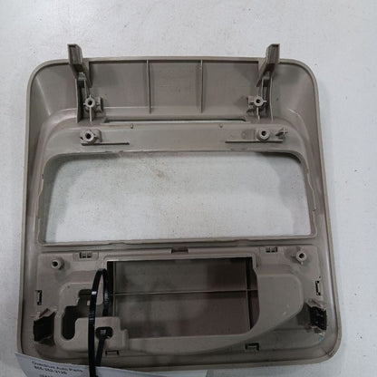 Mitsubishi Outlander Roof Dome Light Bezel {8401A358ZZ} 2020 2021 2022