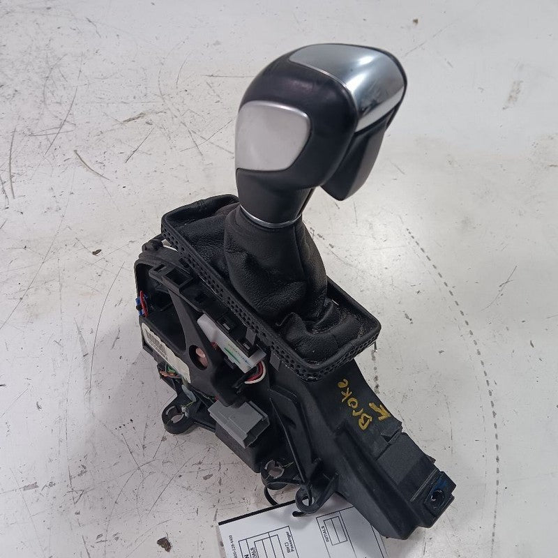 Ford Escape Transmission Gear Shifter  2019 2018 2017 OEM