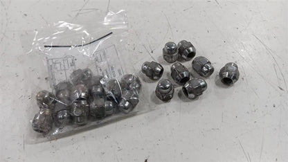 Hyundai Elantra Lug Nut Set  2011 2012 2013 2014 2015 2016 OEM