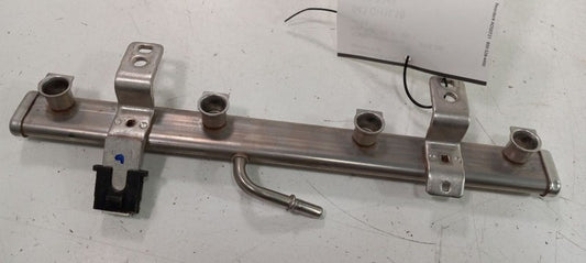 Chrysler 200 Fuel Rail Injection Injector Mount Bar 2015 2016 2017