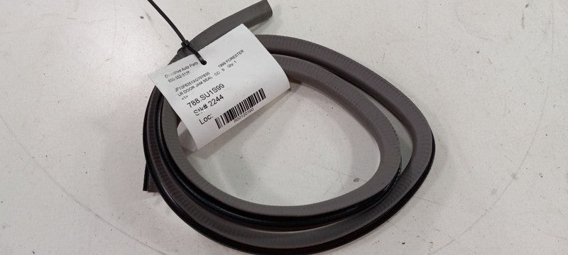 Subaru Forester On Body Door Jamb Seal Rear Left Back 1998 1999 2000 2