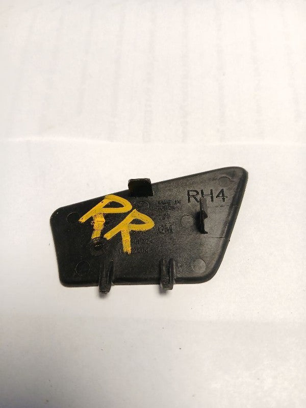 Chevy Trailblazer Passenger Right Rear Door Handle Bolt Cover {1358240