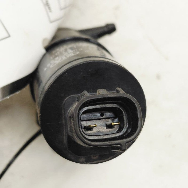 Kia Optima Windshield Washer Wash Fluid Reservoir Motor Pump Electric 