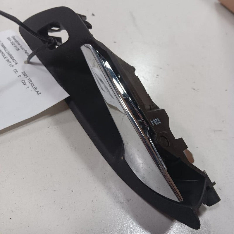Chevy Trailblazer Door Handle Left Driver Front Interior Inside  2021 