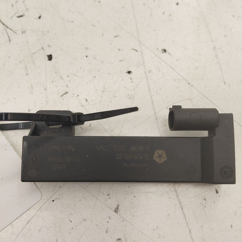 Chrysler 300 Keyless Entry Antenna Module {68071978AA} 2017 2018 2019