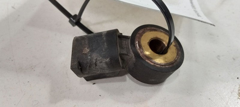 Cadillac SRX Engine Knock Sensor 2011 2012 2013 2014 OEM