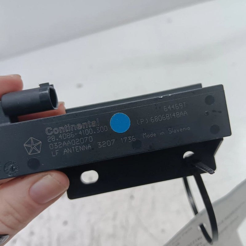 Jeep Renegade Passive Entry Antenna - 68068148AA Fits 2015 2016 2017 2