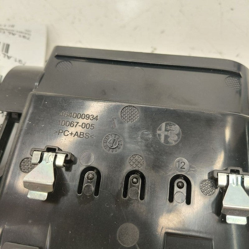 Alfa Romeo Stelvio Dash Air Vent Center Middle  2018 2019 2020 2021