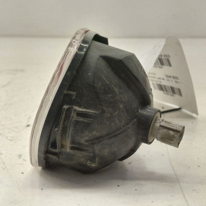 Mitsubishi Outlander   Passenger Right Rear Reflector  2018 2017 2016
