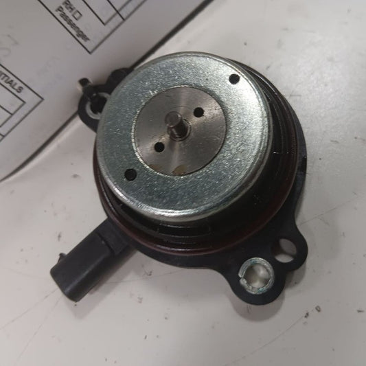 Chevy Trailblazer Variable Timing Oil Control Valve Solenoid Cylinder Head 2021 