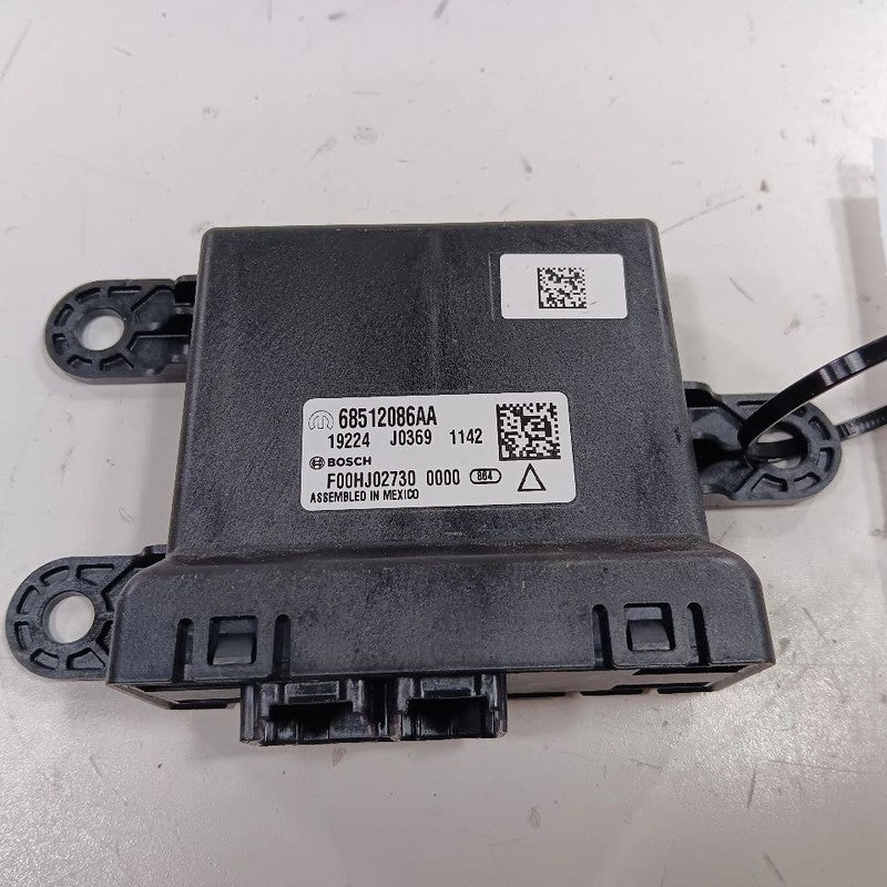 Jeep Compass Gateway Control Module { 68512086AA } 2018 2019 2020 2021