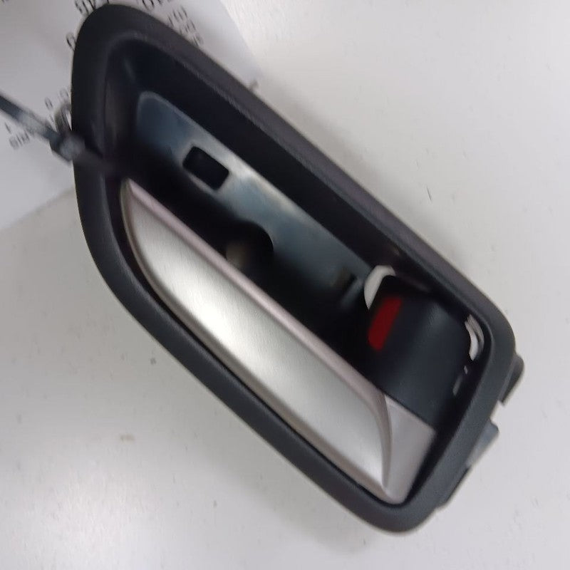 Toyota Yaris Door Handle Right Passenger Front Interior Inside  2020 2