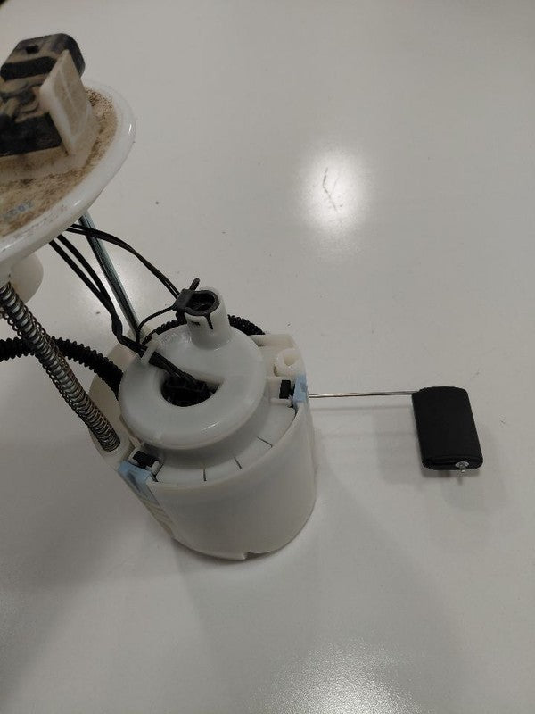 Gas Fuel Pump Assembly Tank Mounted 1.6L VIN 2 Fits 17-19 Kia Soul OEM