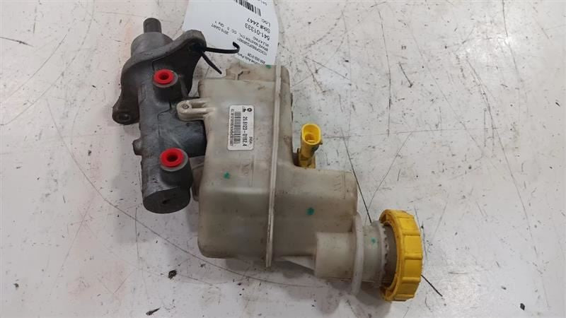 Brake Master Cylinder Fits 13-16 Dodge Dart OEM